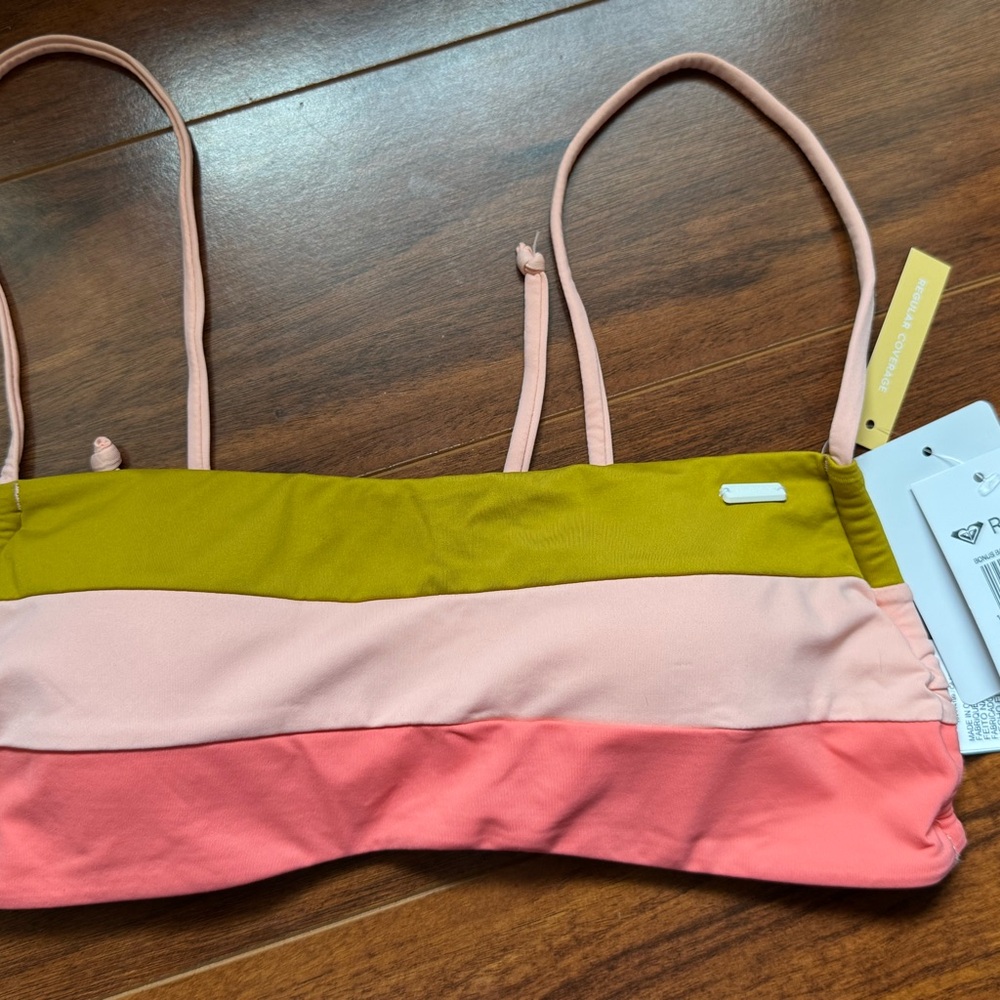 Roxy Bonus Babe Bandeau Bikini Swimsuit Top. Medium.